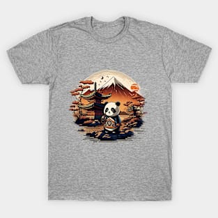 panda in japan T-Shirt